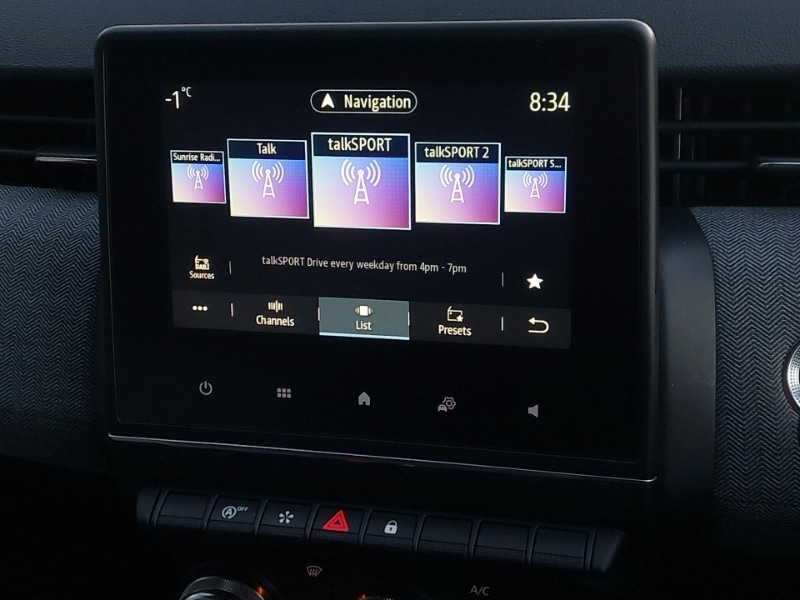 Used Renault Clio 2024 for sale - 76602313: Photo 13