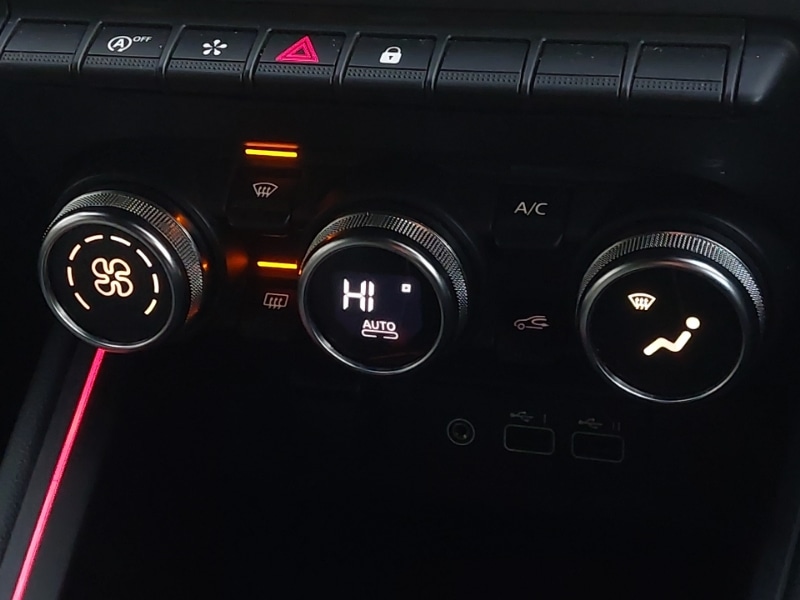 Used Renault Clio 2024 for sale - 76602313: Photo 16