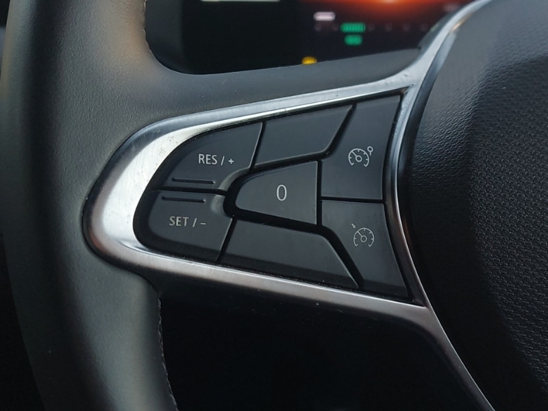 Used Renault Clio 2024 for sale - 76602313: Photo 18