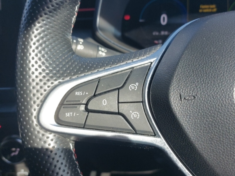 Used Renault Clio 2023 for sale - 77947541: Photo 14