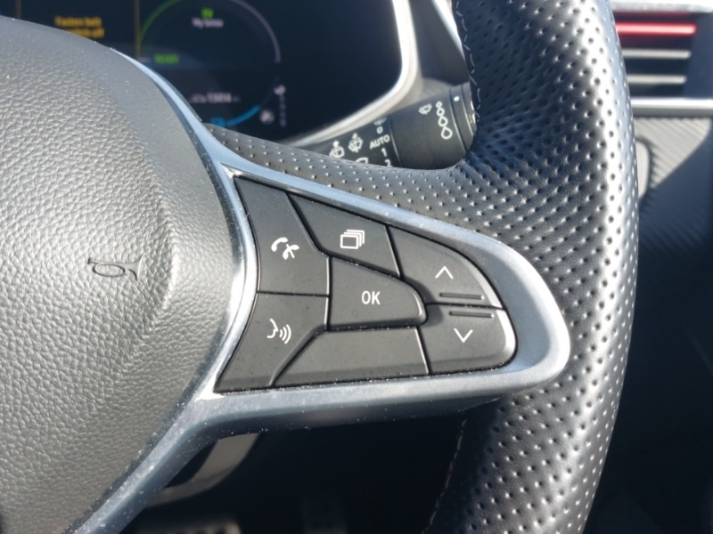 Used Renault Clio 2023 for sale - 77947541: Photo 15