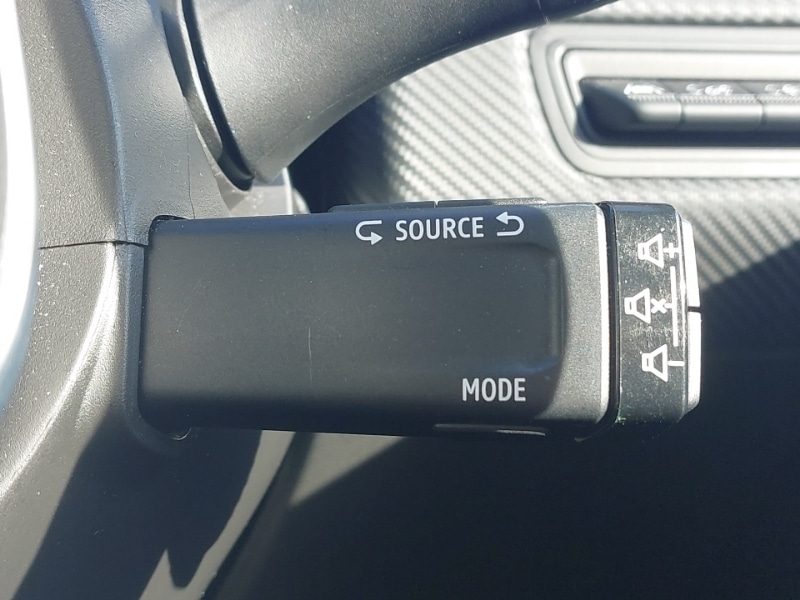 Used Renault Clio 2023 for sale - 77947541: Photo 19