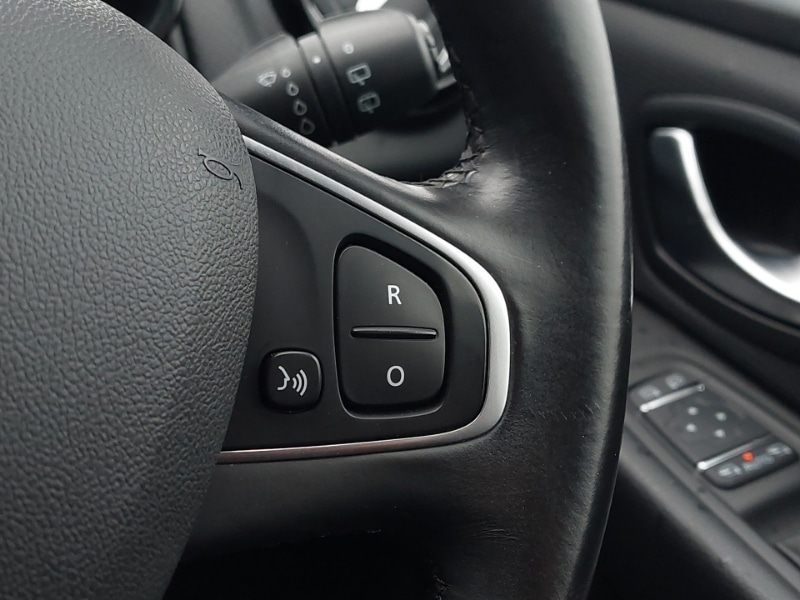 Used Renault Clio 2018 for sale - 76130253: Photo 18