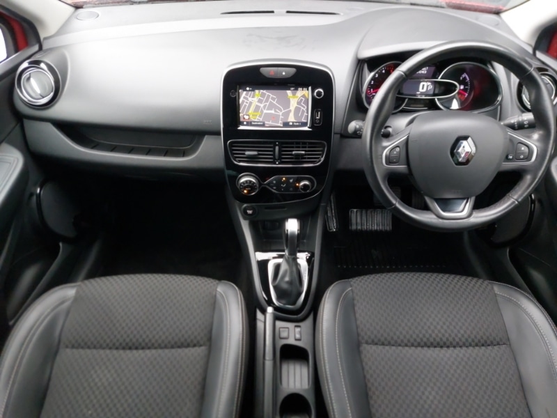 Used Renault Clio 2018 for sale - 76130253: Photo 2
