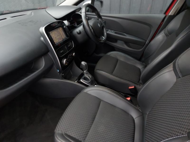 Used Renault Clio 2018 for sale - 76130253: Photo 5