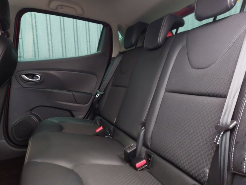 Used Renault Clio 2018 for sale - 76130253: Photo 6