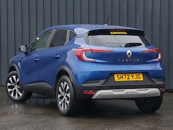 Used Renault Captur 2022 for sale - 77299735: Photo