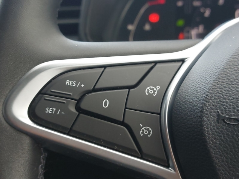 Used Renault Clio 2023 for sale - 78057389: Photo 14