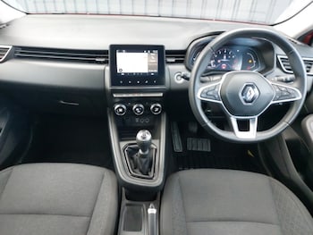 Used Renault Clio 2023 for sale - 78057389: Photo
