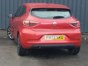 Used Renault Clio 2023 for sale - 78057389: Photo