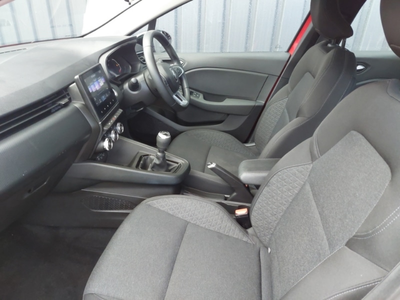 Used Renault Clio 2023 for sale - 78057389: Photo 5