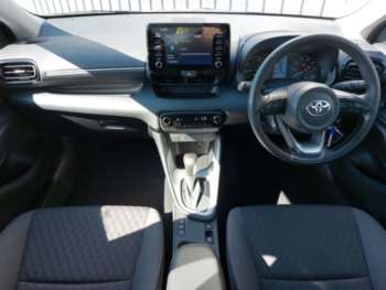 Used Toyota Yaris 2023 for sale - 74672971: Photo