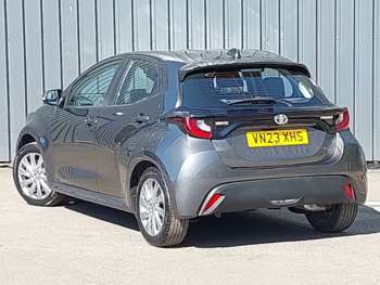 Used Toyota Yaris 2023 for sale - 74672971: Photo