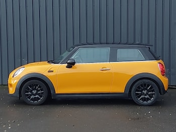 Used MINI Hatch 2018 for sale - 76983548: Photo