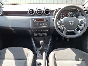 Used Dacia Duster 2022 for sale - 79447445: Photo