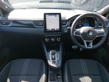 Used Renault Captur 2024 for sale - 75562621: Photo