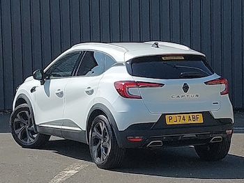 Used Renault Captur 2024 for sale - 75562621: Photo