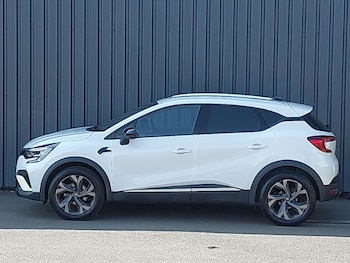 Used Renault Captur 2024 for sale - 75562621: Photo