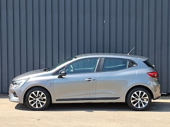 Used Renault Clio 2022 for sale - 79144340: Photo