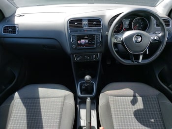 Used Volkswagen Polo 2016 for sale - 78842084: Photo