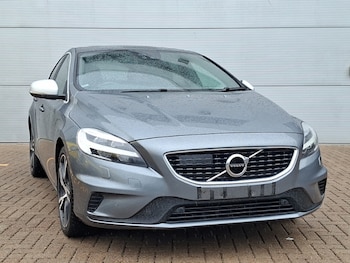 Used Volvo V40 2019 for sale - 79126516: Photo