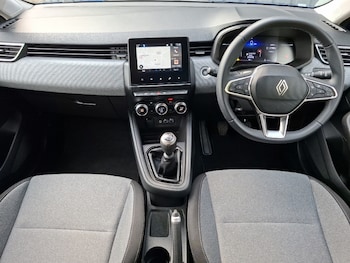Used Renault Clio 2025 for sale - 79517233: Photo