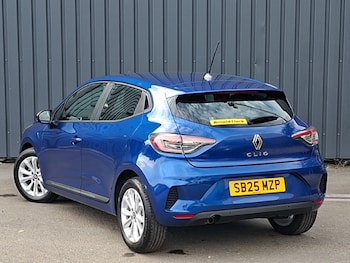 Used Renault Clio 2025 for sale - 79517233: Photo