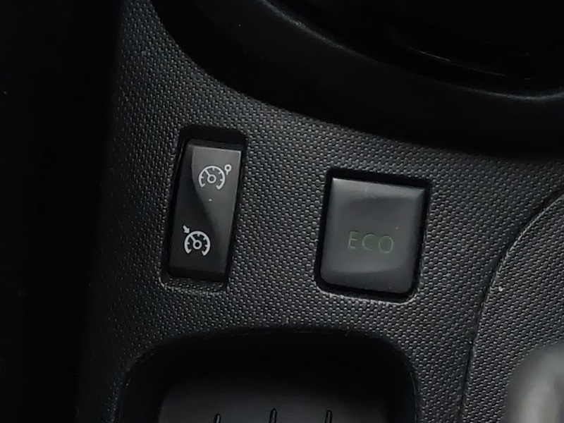 Used Renault Captur 2015 for sale - 77141854: Photo 13