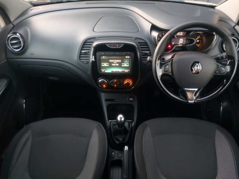 Used Renault Captur 2015 for sale - 77141854: Photo 2