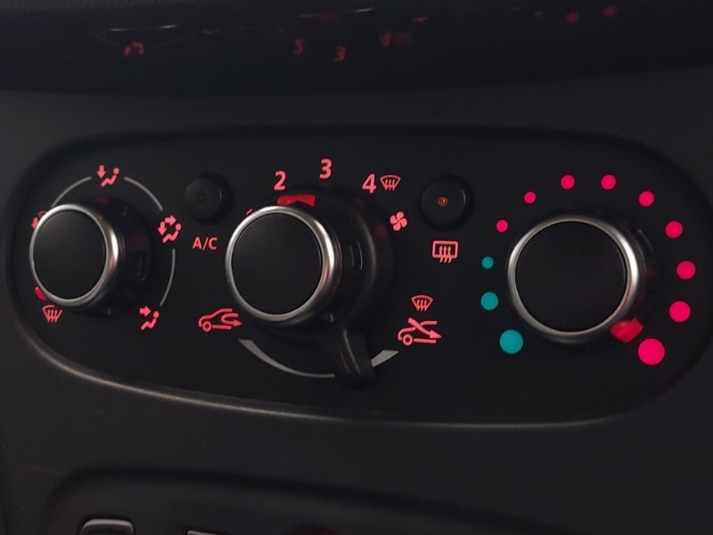 Used Dacia Sandero Stepway 2016 for sale - 76708206: Photo 14