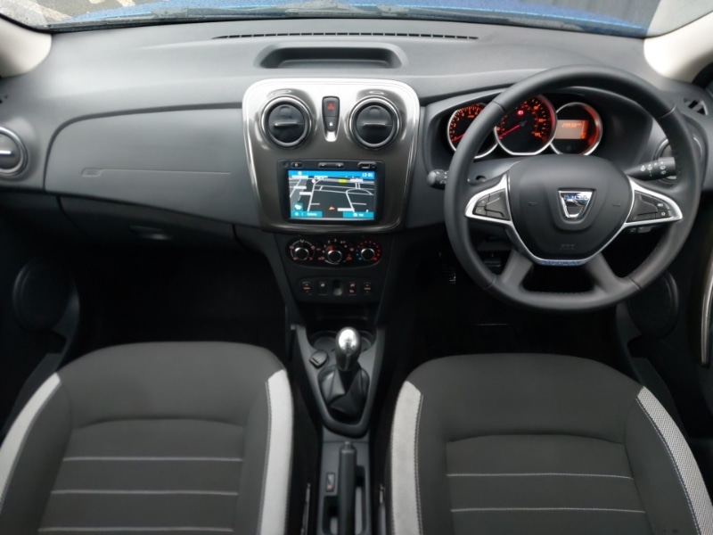 Used Dacia Sandero Stepway 2016 for sale - 76708206: Photo 2