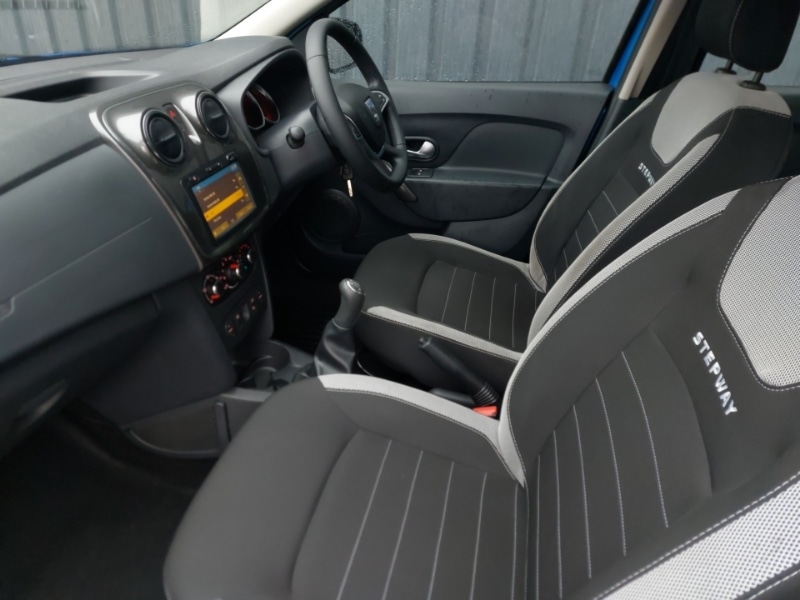 Used Dacia Sandero Stepway 2016 for sale - 76708206: Photo 5