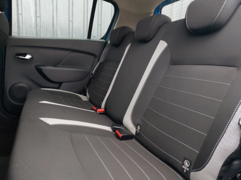 Used Dacia Sandero Stepway 2016 for sale - 76708206: Photo 6