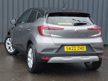 Used Renault Captur 2022 for sale - 78099324: Photo