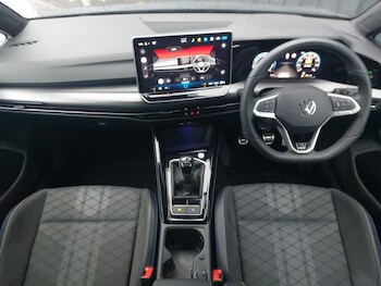 Used Volkswagen Golf 2024 for sale - 77518148: Photo