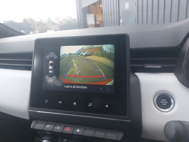 Used Renault Clio 2023 for sale - 77947538: Photo 10