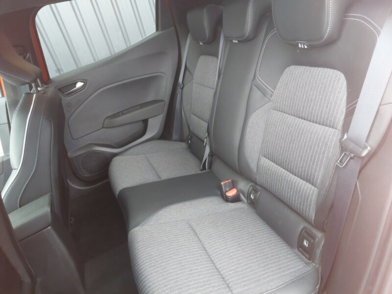 Used Renault Clio 2023 for sale - 77947538: Photo 6