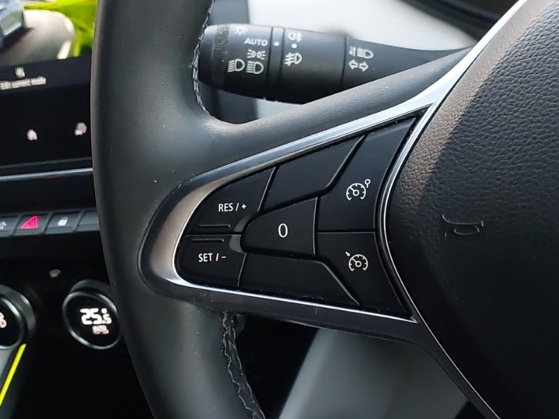 Used Renault Clio 2023 for sale - 77189732: Photo 18