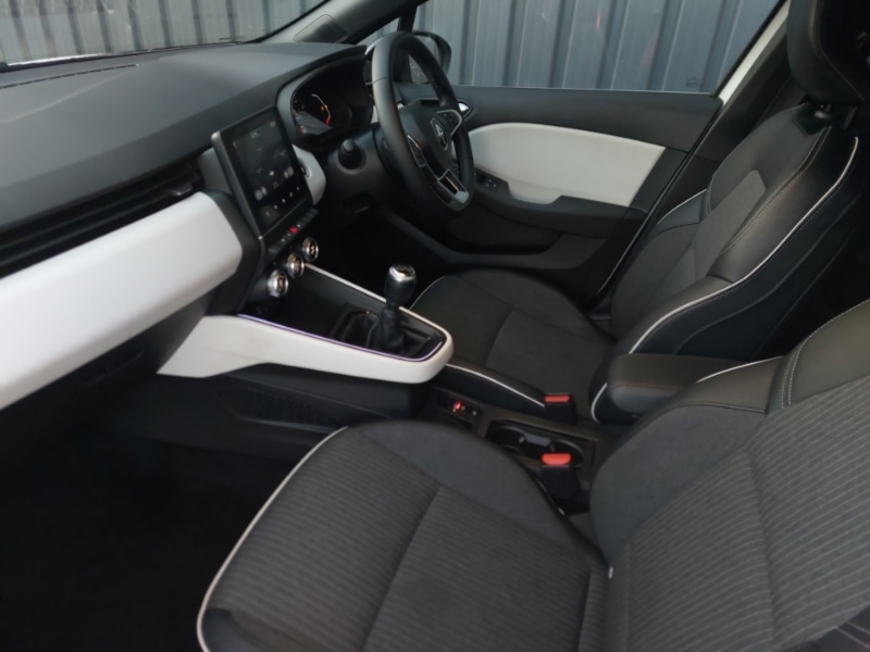 Used Renault Clio 2023 for sale - 77189732: Photo 5