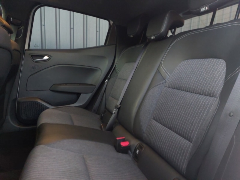 Used Renault Clio 2023 for sale - 77189732: Photo 6