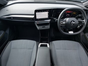 Used Renault Megane E Tech 2022 for sale - 76704813: Photo