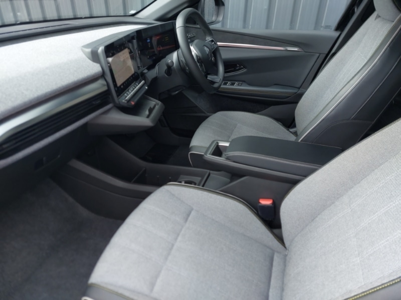 Used Renault Megane E Tech 2022 for sale - 76704813: Photo 5