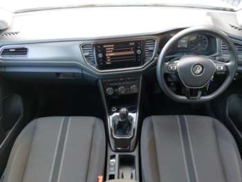 Used Volkswagen T-Roc 2019 for sale - 74140634: Photo