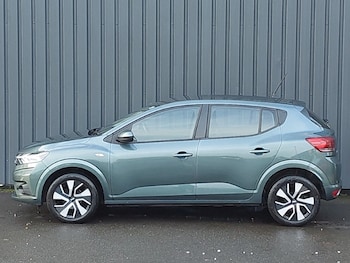Used Dacia Sandero 2024 for sale - 76951882: Photo