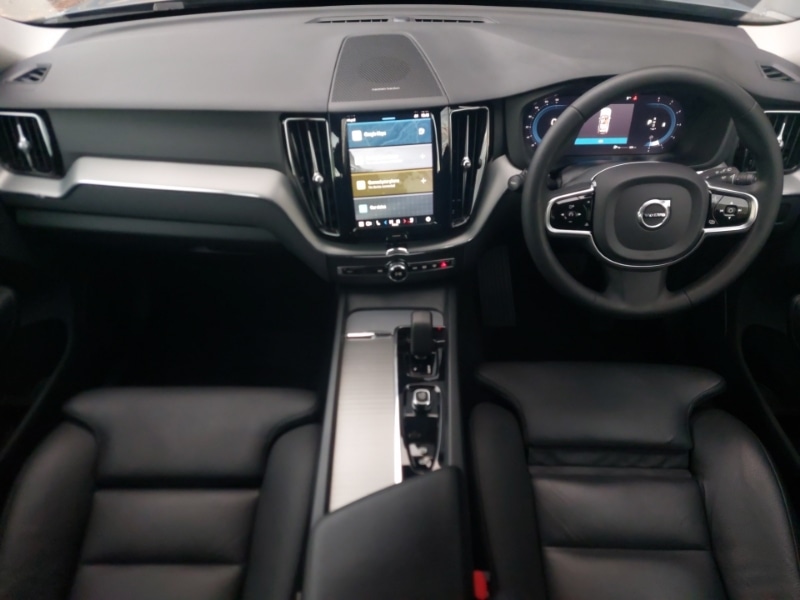 Used Volvo XC60 2022 for sale - 76621746: Photo 2