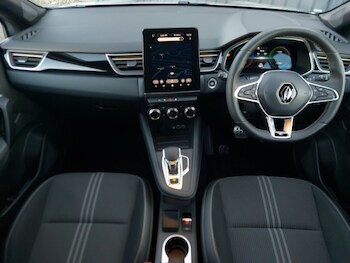 Used Renault Captur 2024 for sale - 77251627: Photo