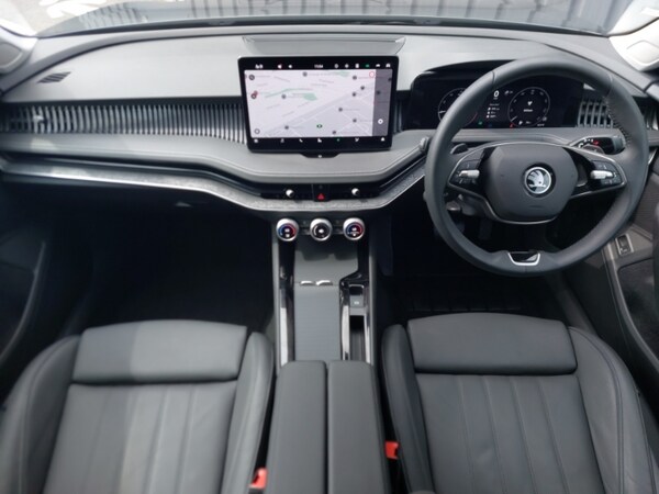 Used Skoda Superb 2024 for sale - 74962627: Photo 2