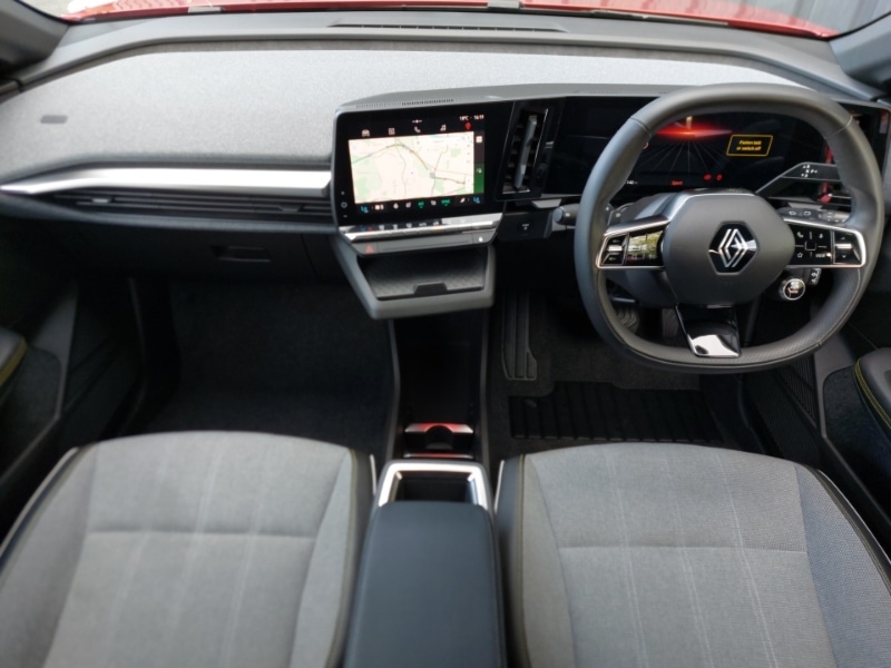 Used Renault Megane E Tech 2024 for sale - 76771438: Photo 2