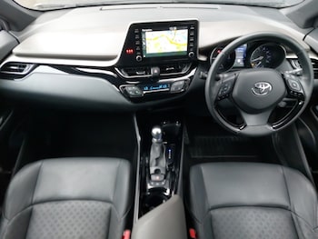 Used Toyota C-HR 2020 for sale - 75914539: Photo