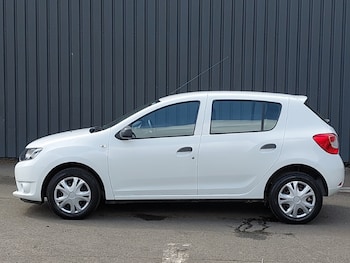 Used Dacia Sandero 2016 for sale - 78865669: Photo